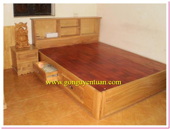 Giường ngủ sồi nga